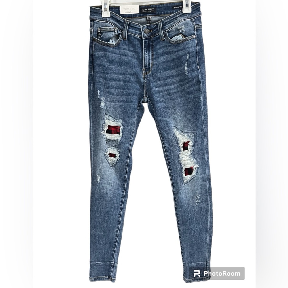 Judy Blue Mid-Rise Skinny Fit Jeans W/ Buffalo Plaid Patches. Womens size 7/28